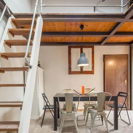 Benedetta Luxury Penthouse Apartment Florence