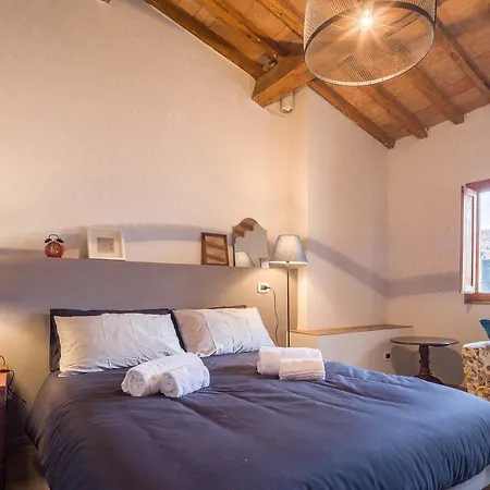 Benedetta Luxury Penthouse Florence